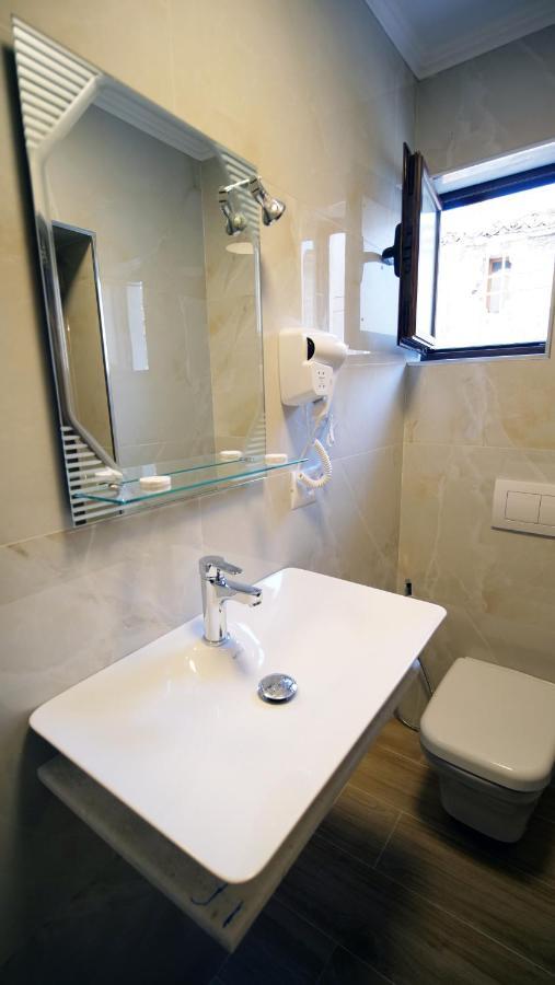 Vila Fatos Qama Berat Exterior foto